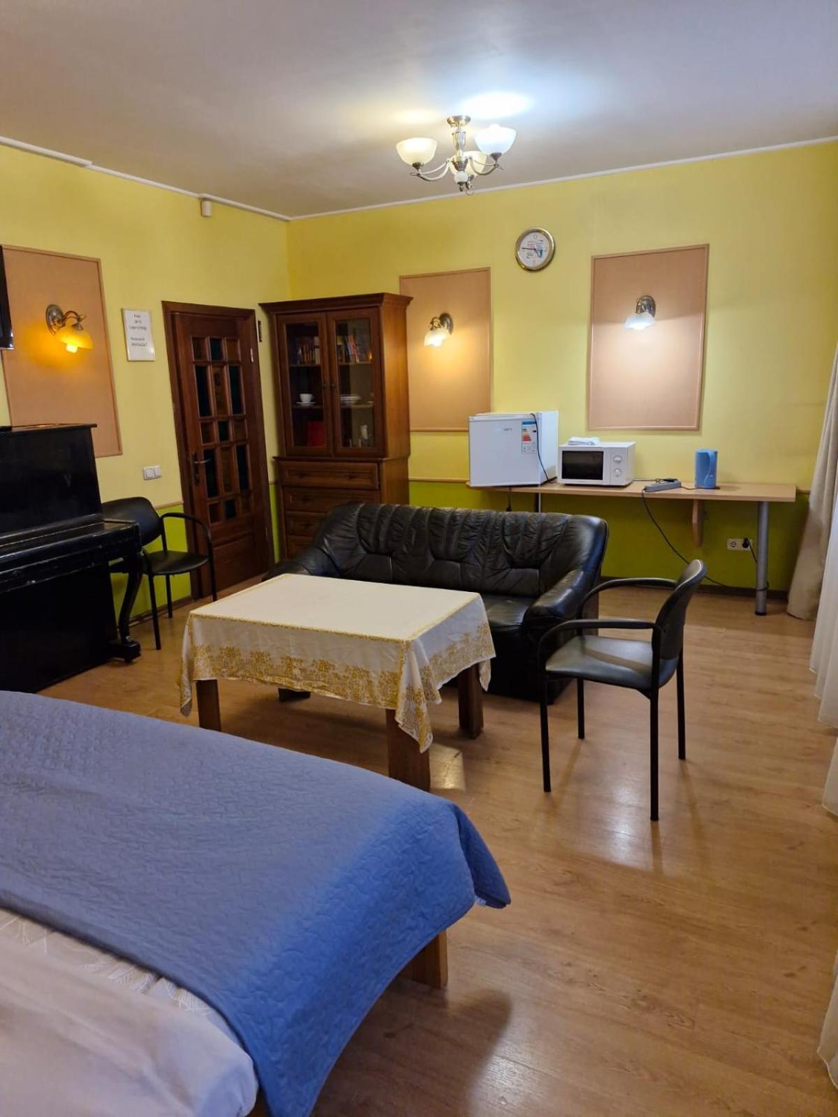 Apartament Erfolg 12 Daugavpils Buitenkant foto