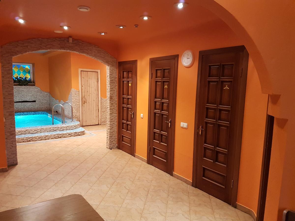 Apartament Erfolg 12 Daugavpils Buitenkant foto