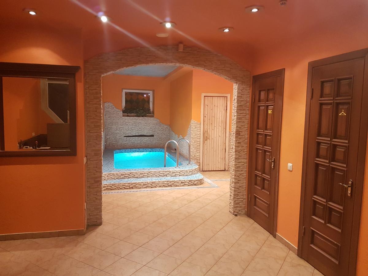 Apartament Erfolg 12 Daugavpils Buitenkant foto