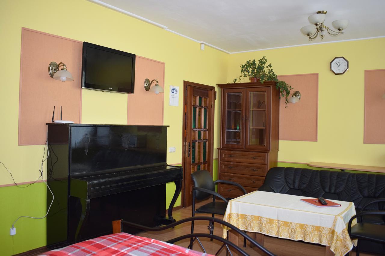 Apartament Erfolg 12 Daugavpils Buitenkant foto